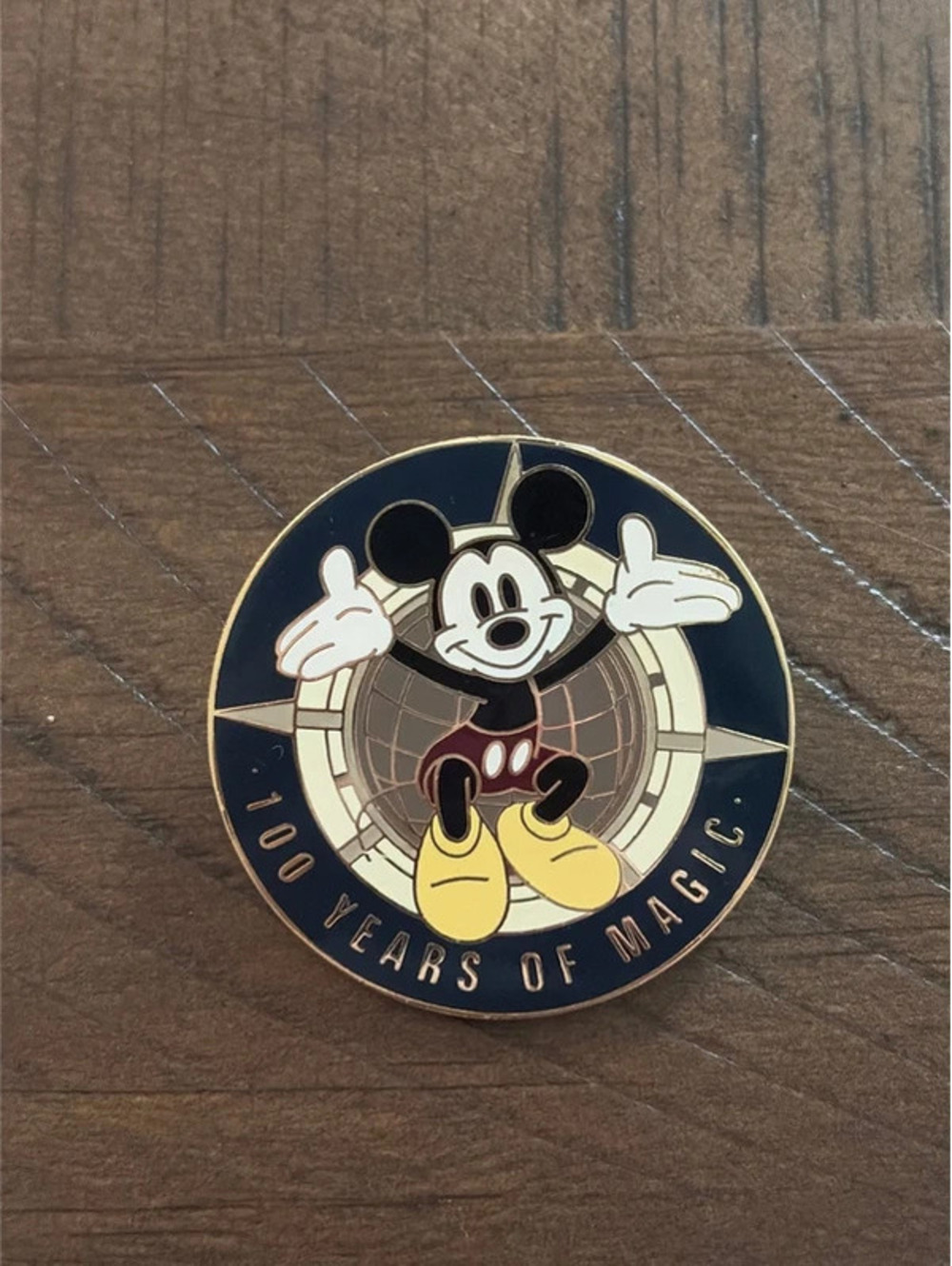 Disney WDW Mickey Mouse 100 Years of Magic Compass Pin 2002 PinPics 6373